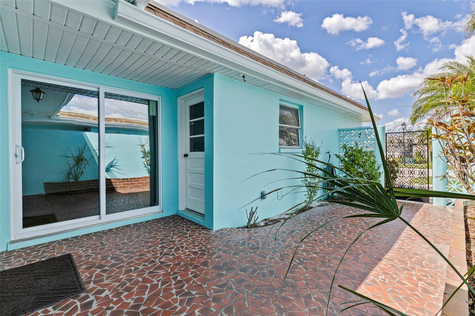 Image 4 of 51 For 354 Boca Ciega Point Boulevard