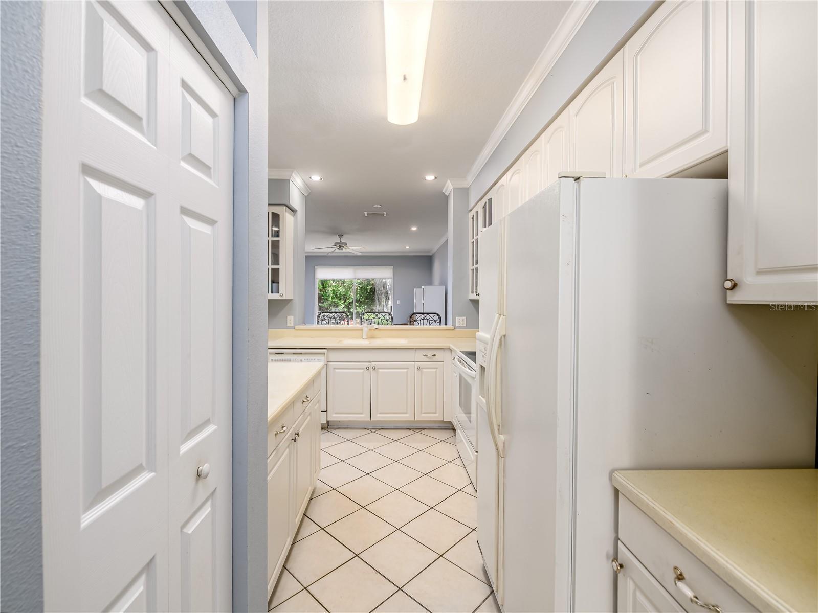 Image 12 of 43 For 204 Lincoln Avenue