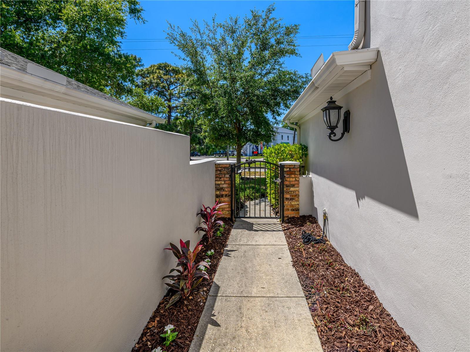 Image 37 of 43 For 204 Lincoln Avenue