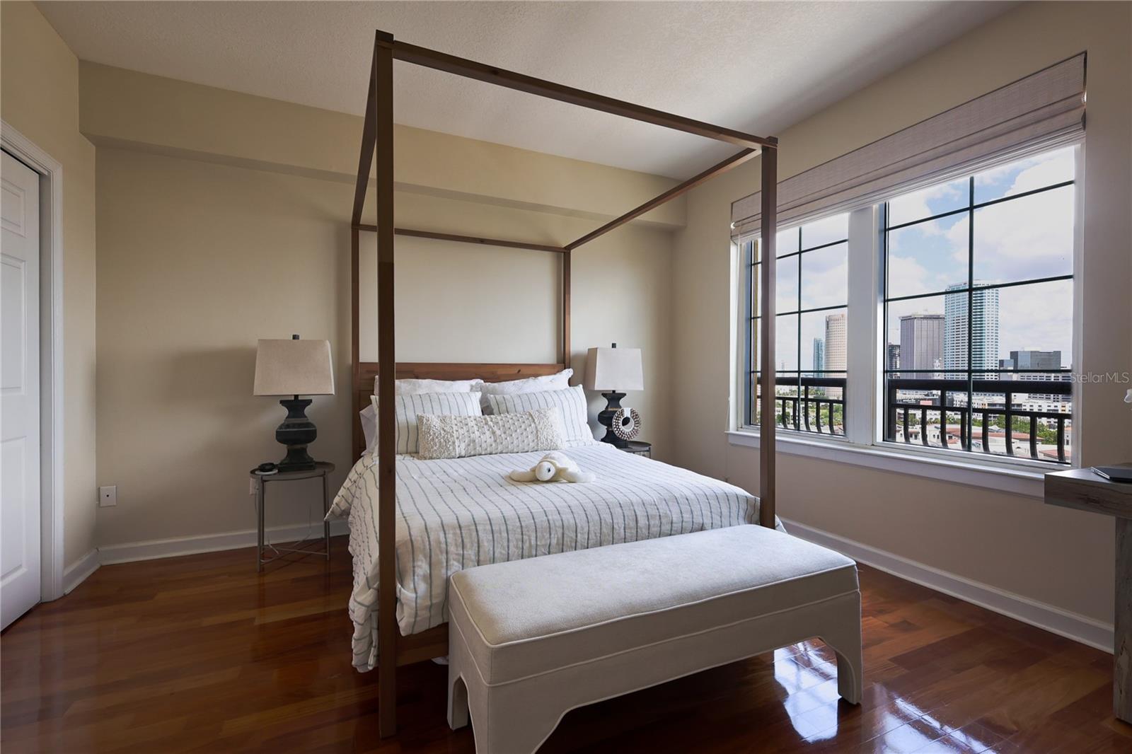 Image 15 of 35 For 345 Bayshore Boulevard 1708