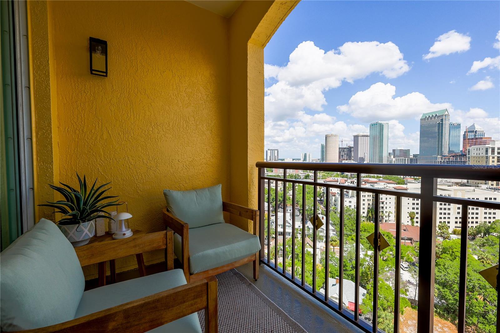 Image 18 of 35 For 345 Bayshore Boulevard 1708