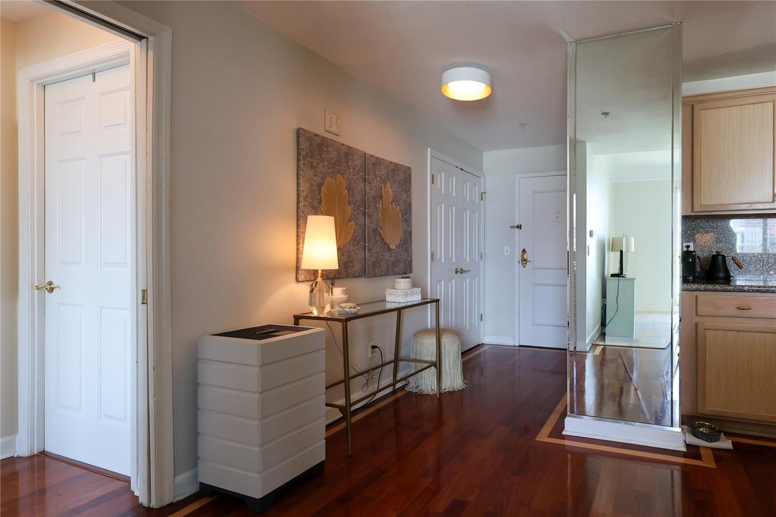 Image 3 of 35 For 345 Bayshore Boulevard 1708