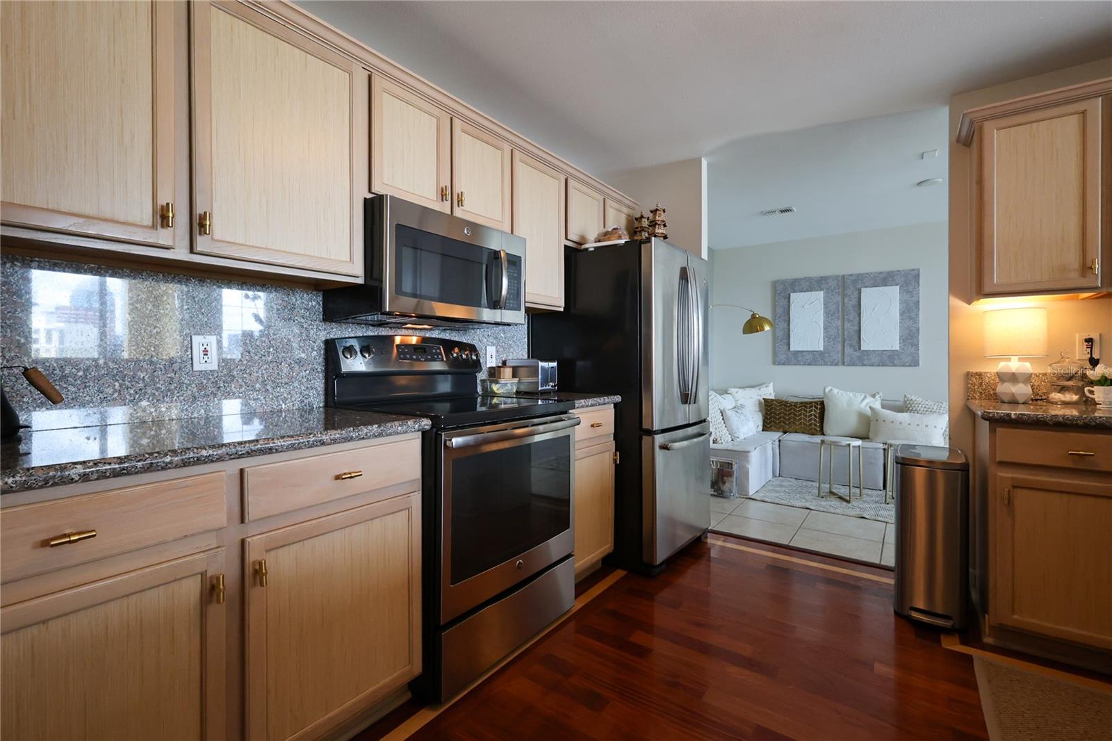 Image 5 of 35 For 345 Bayshore Boulevard 1708