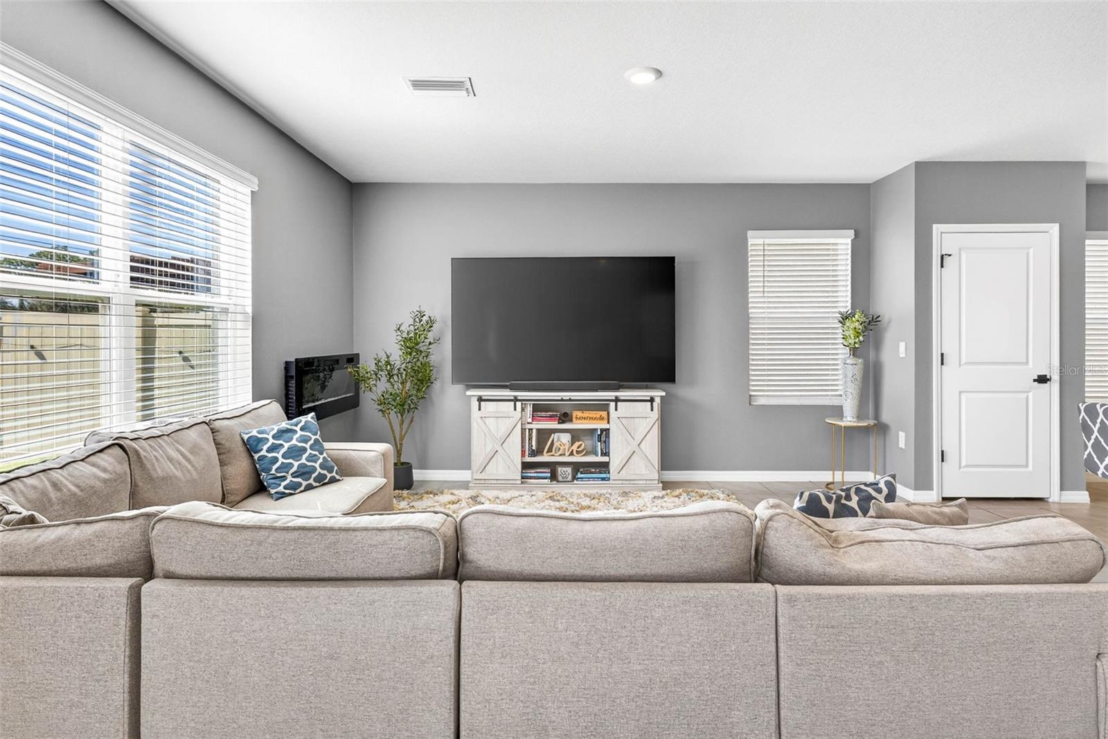 Image 20 of 70 For 33608 Barberry Leaf Way