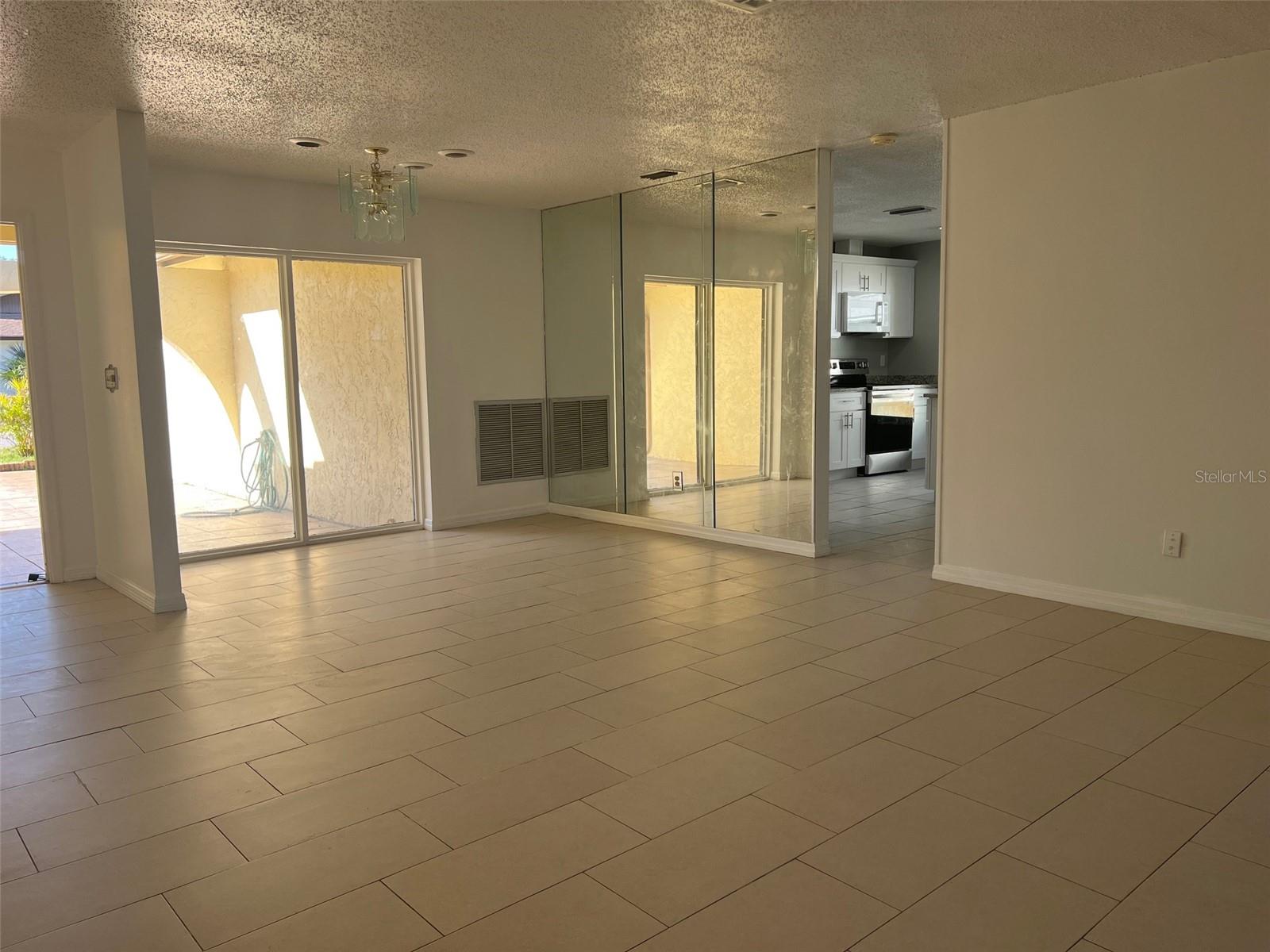 Image 27 of 39 For 8119 San Bernardino Drive