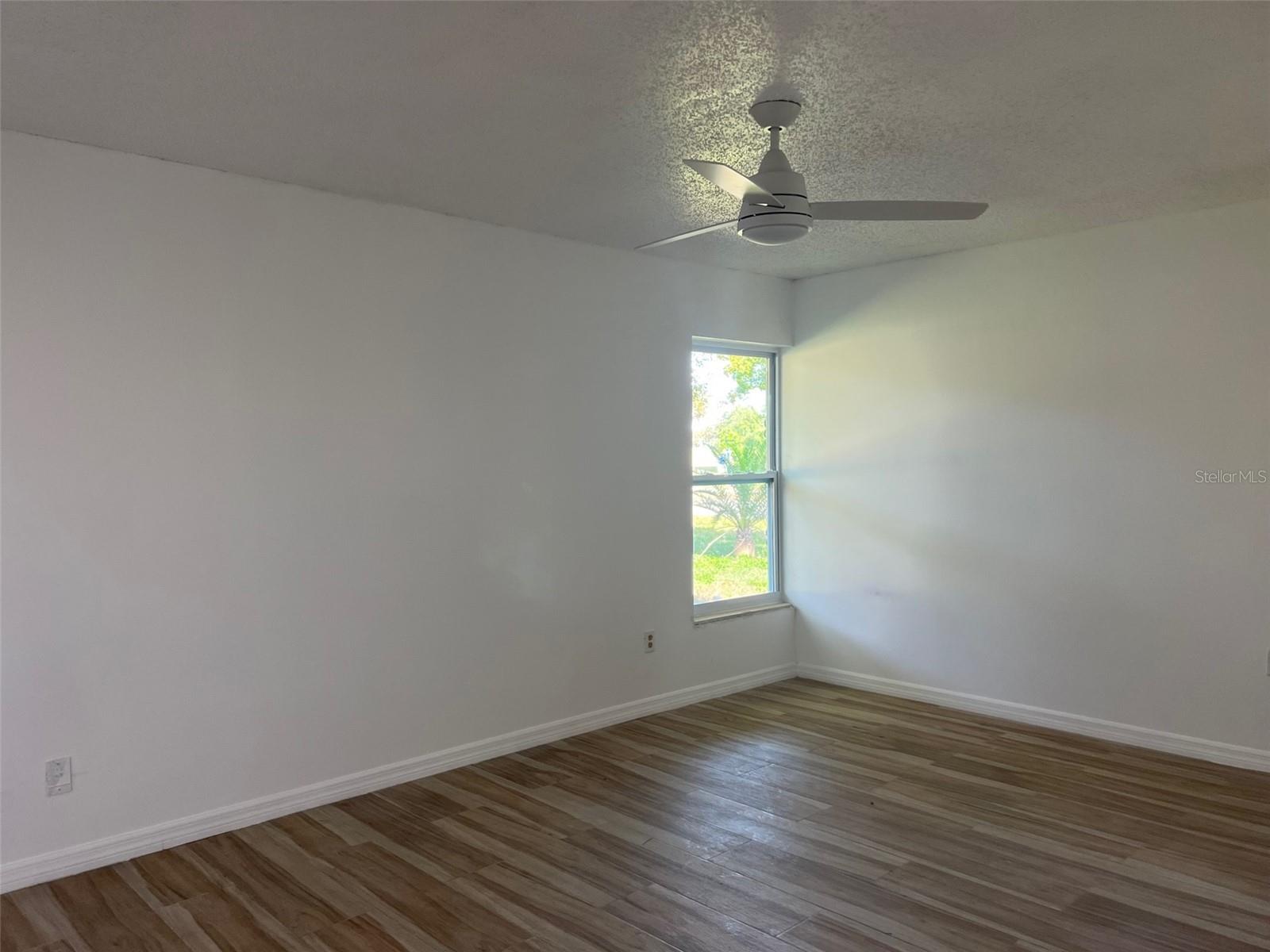 Image 32 of 39 For 8119 San Bernardino Drive