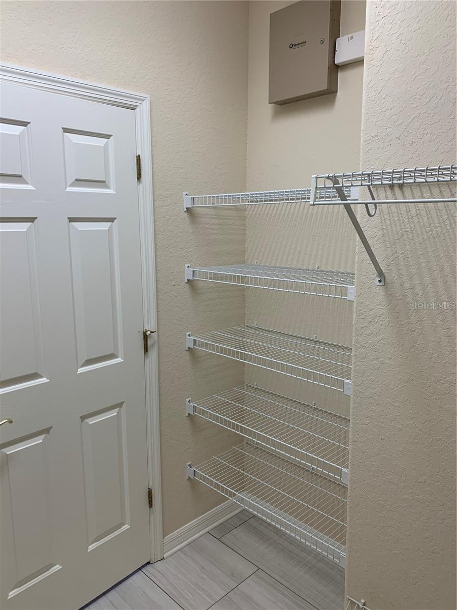 Image 21 of 35 For 10724 Banfield Drive