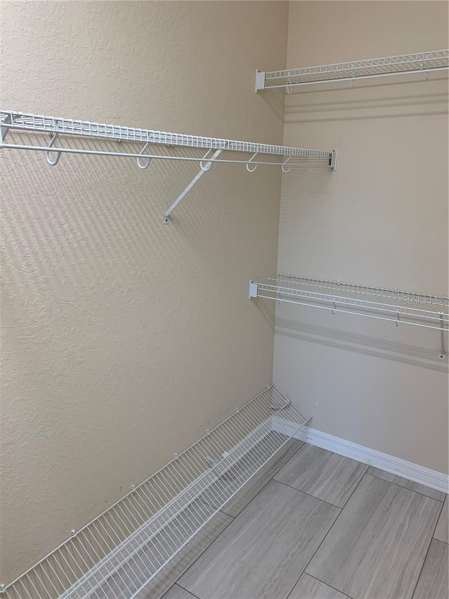 Image 22 of 35 For 10724 Banfield Drive