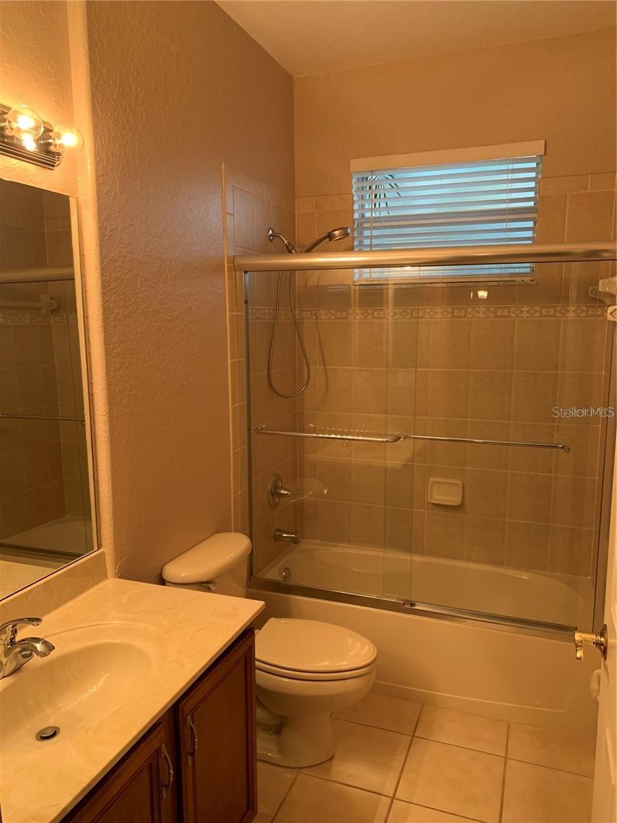 Image 31 of 35 For 10724 Banfield Drive