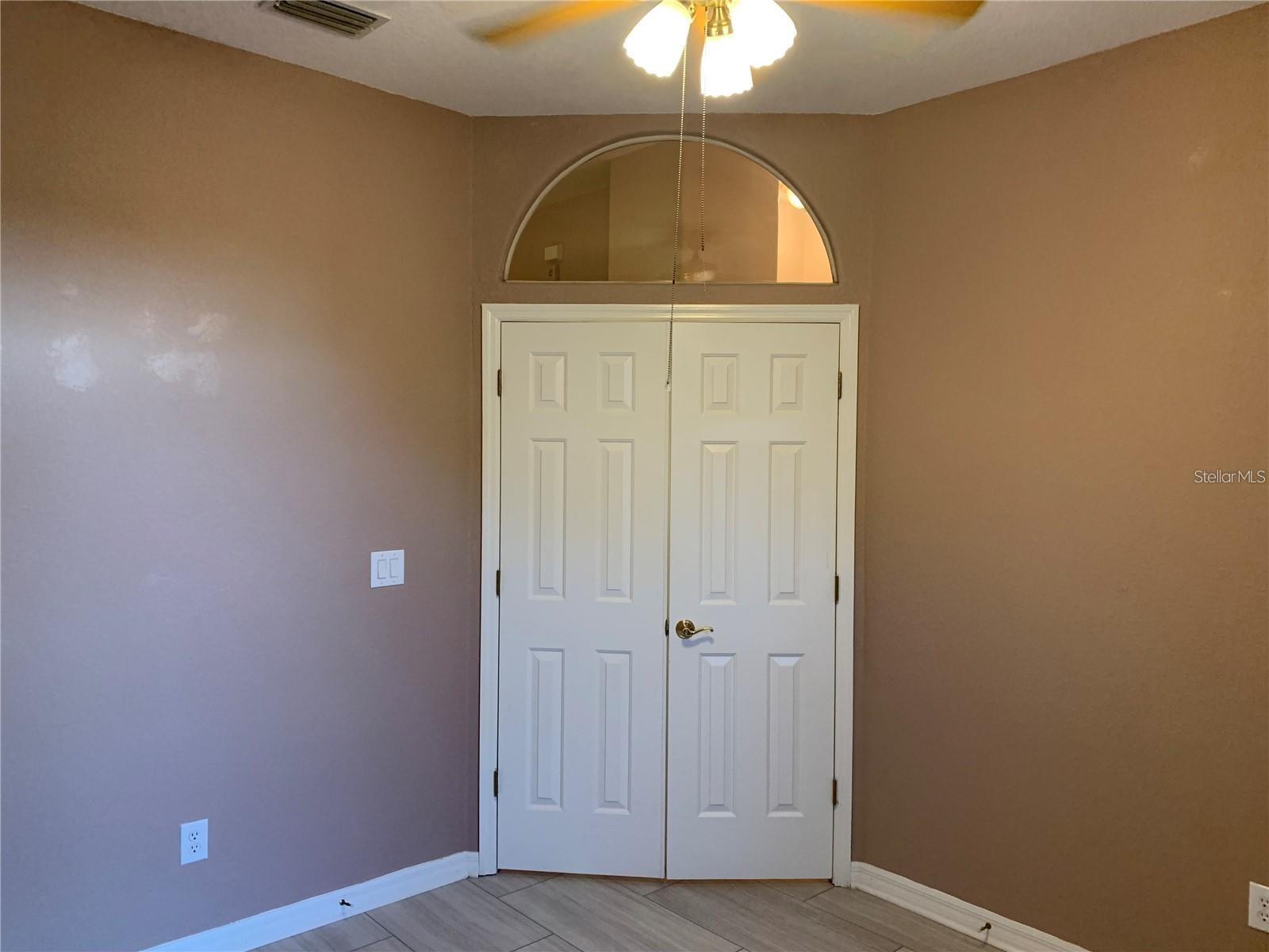 Image 33 of 35 For 10724 Banfield Drive