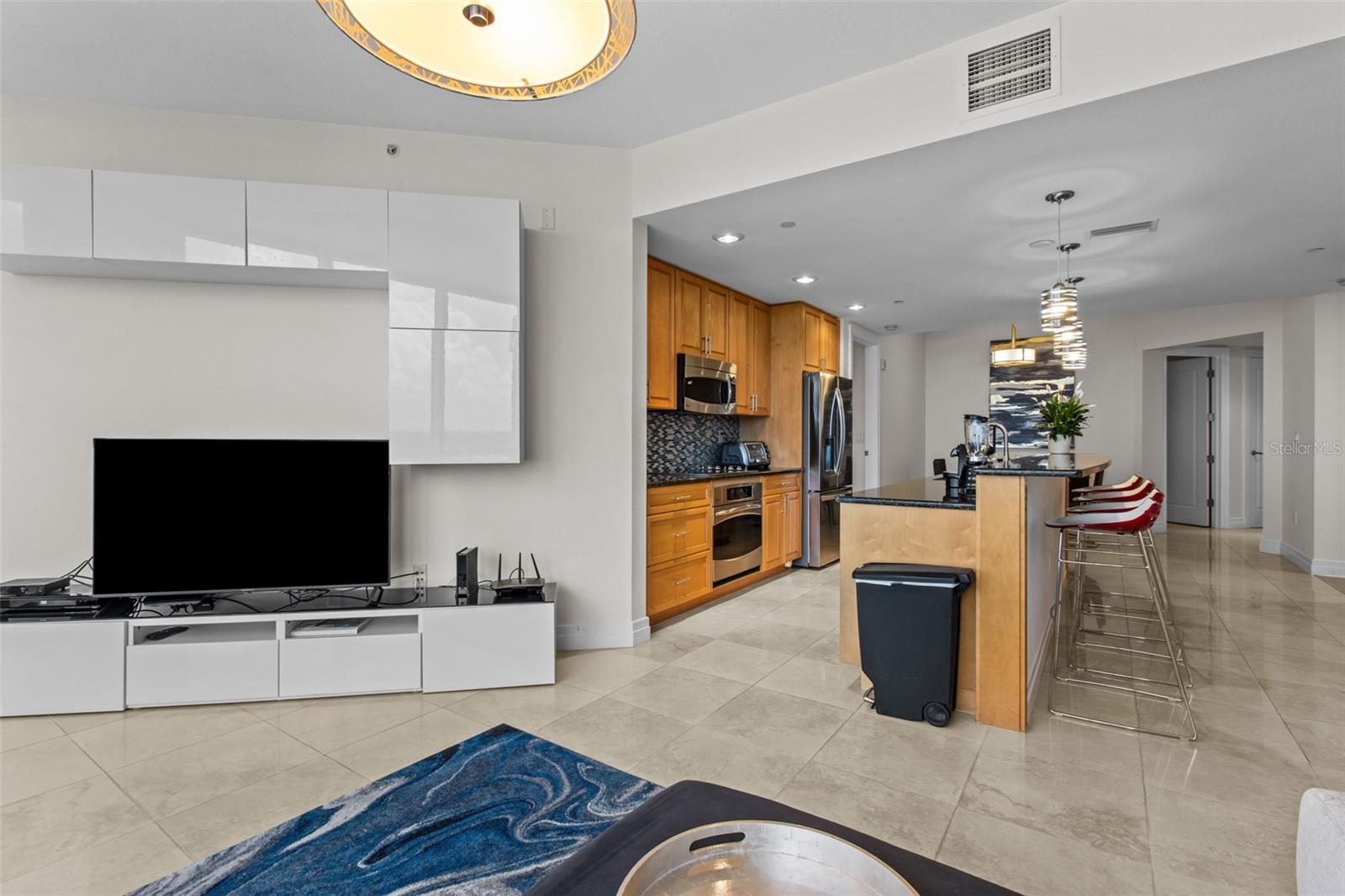 Image 12 of 66 For 331 Cleveland Street 2102