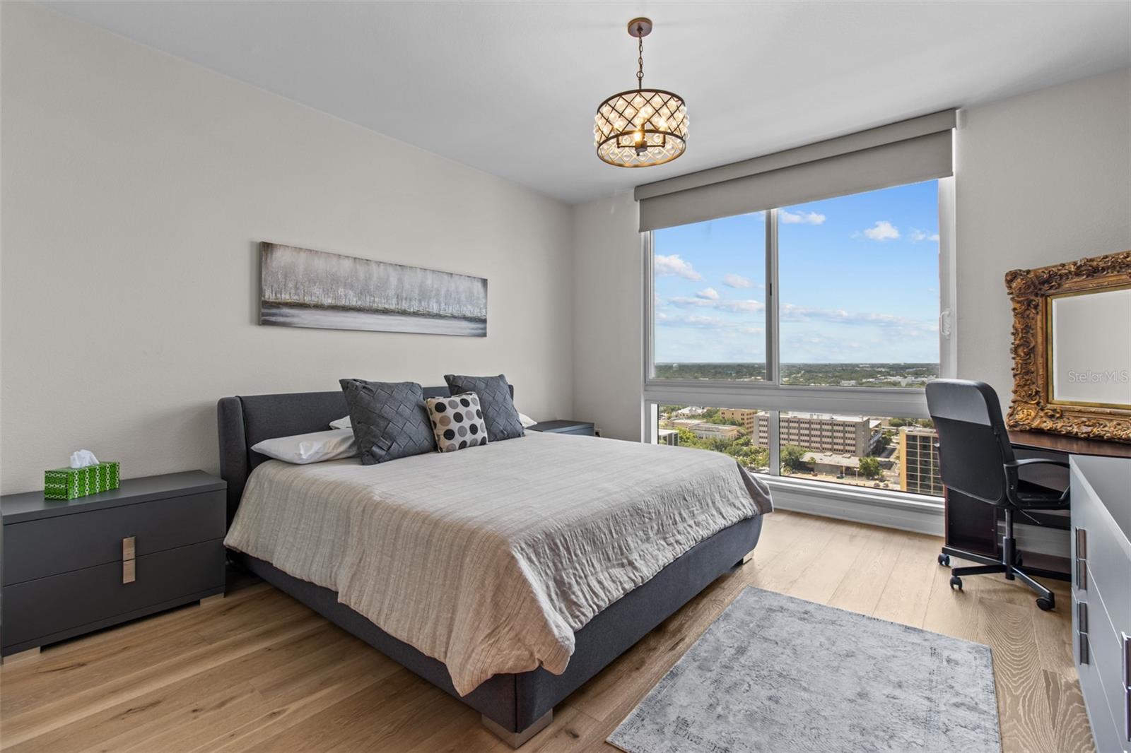 Image 15 of 66 For 331 Cleveland Street 2102