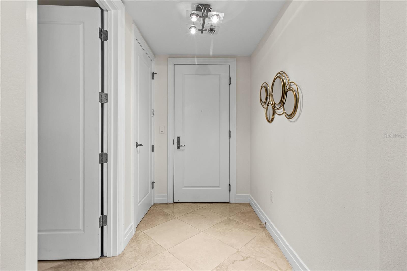 Image 24 of 66 For 331 Cleveland Street 2102