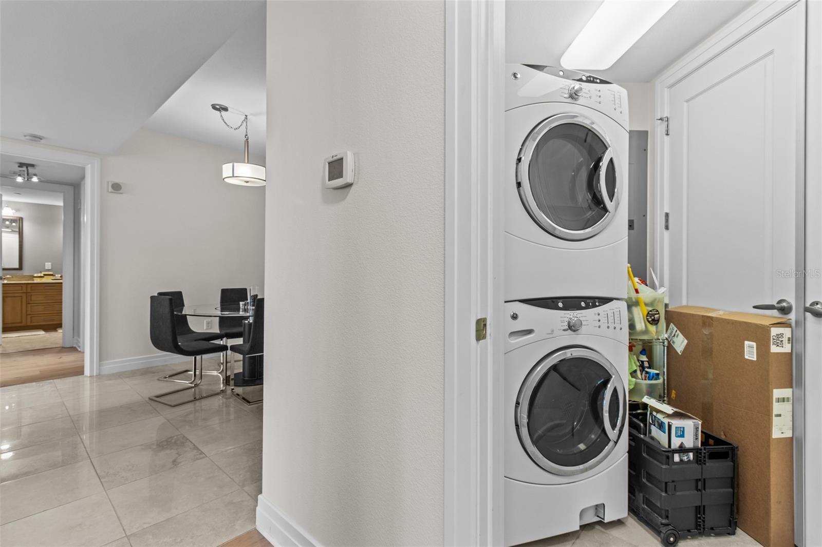 Image 33 of 66 For 331 Cleveland Street 2102