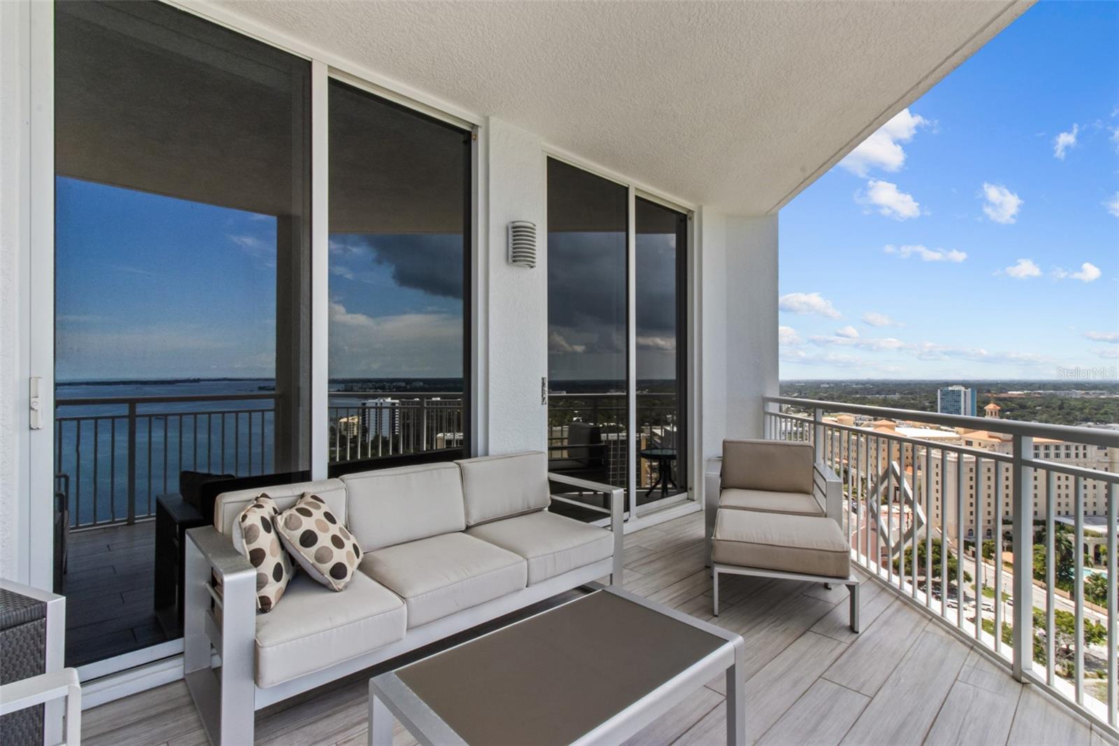 Image 35 of 66 For 331 Cleveland Street 2102