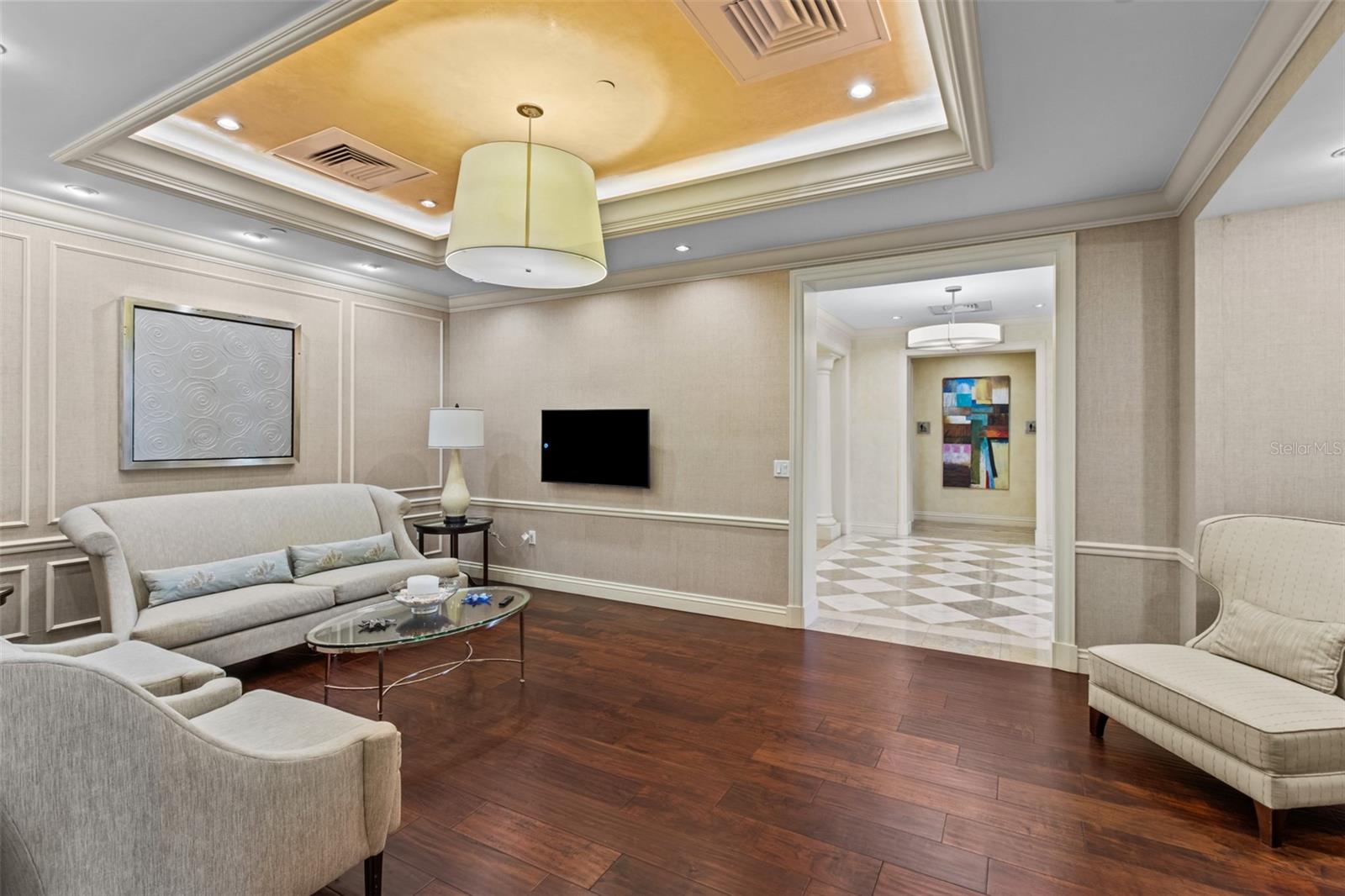 Image 43 of 66 For 331 Cleveland Street 2102