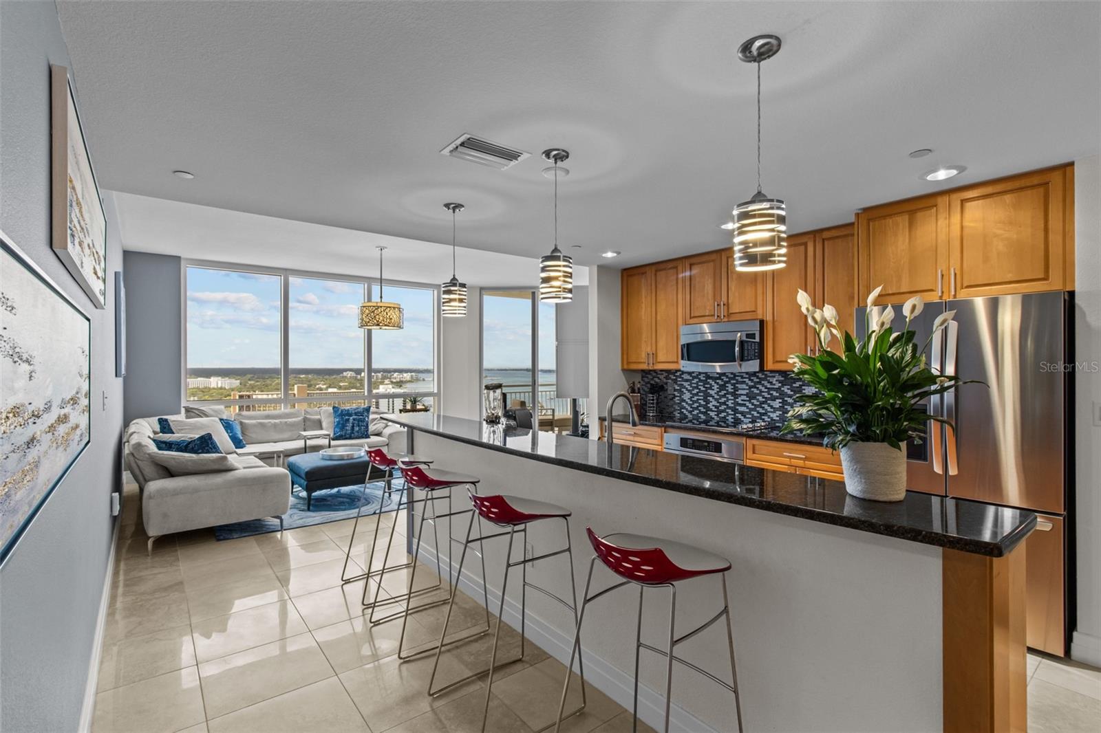 Image 5 of 66 For 331 Cleveland Street 2102