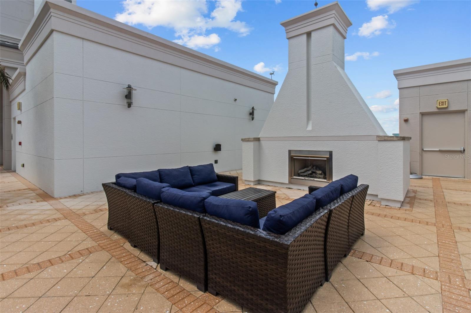 Image 53 of 66 For 331 Cleveland Street 2102