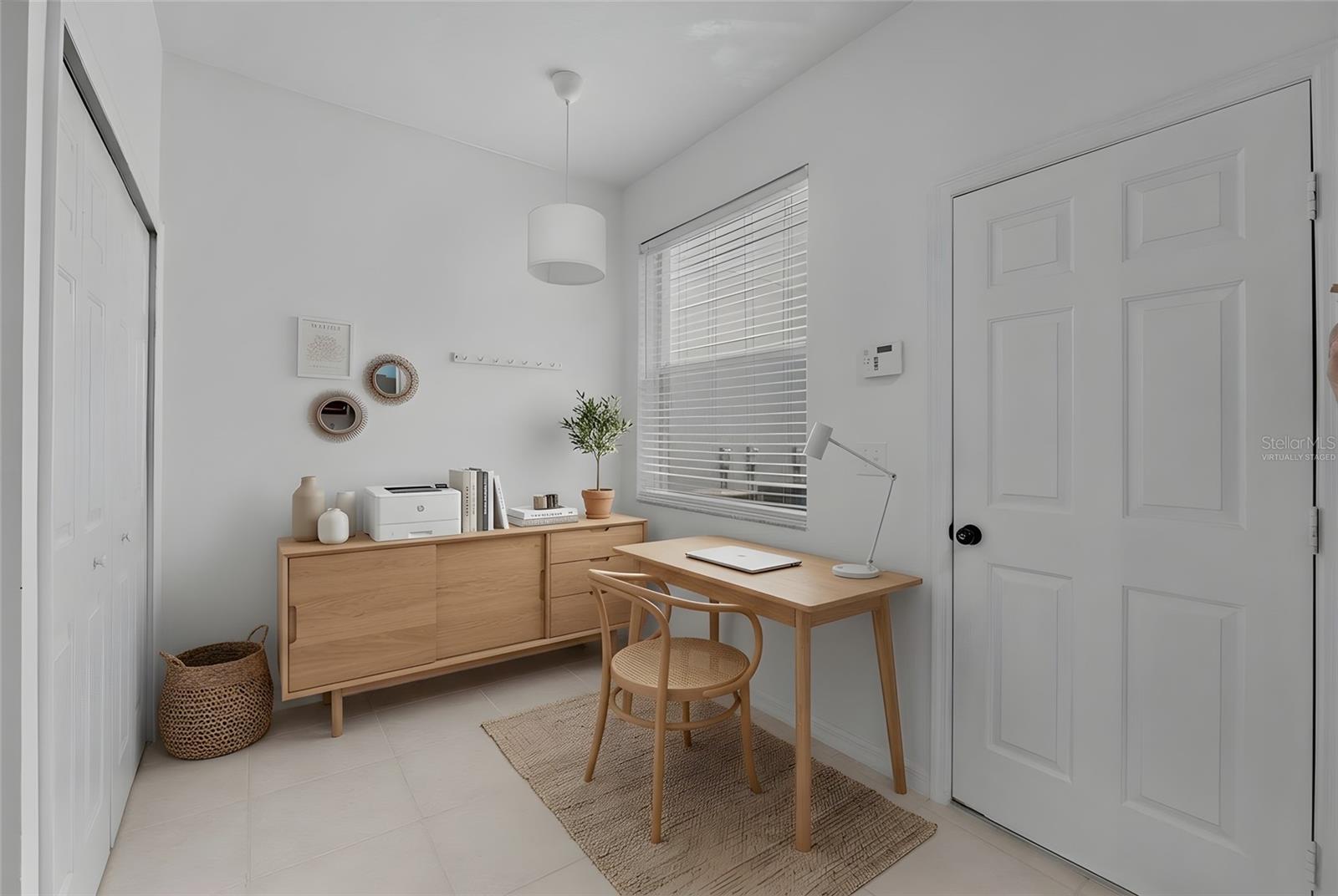 Image 22 of 34 For 9410 Georgian Park Lane 105