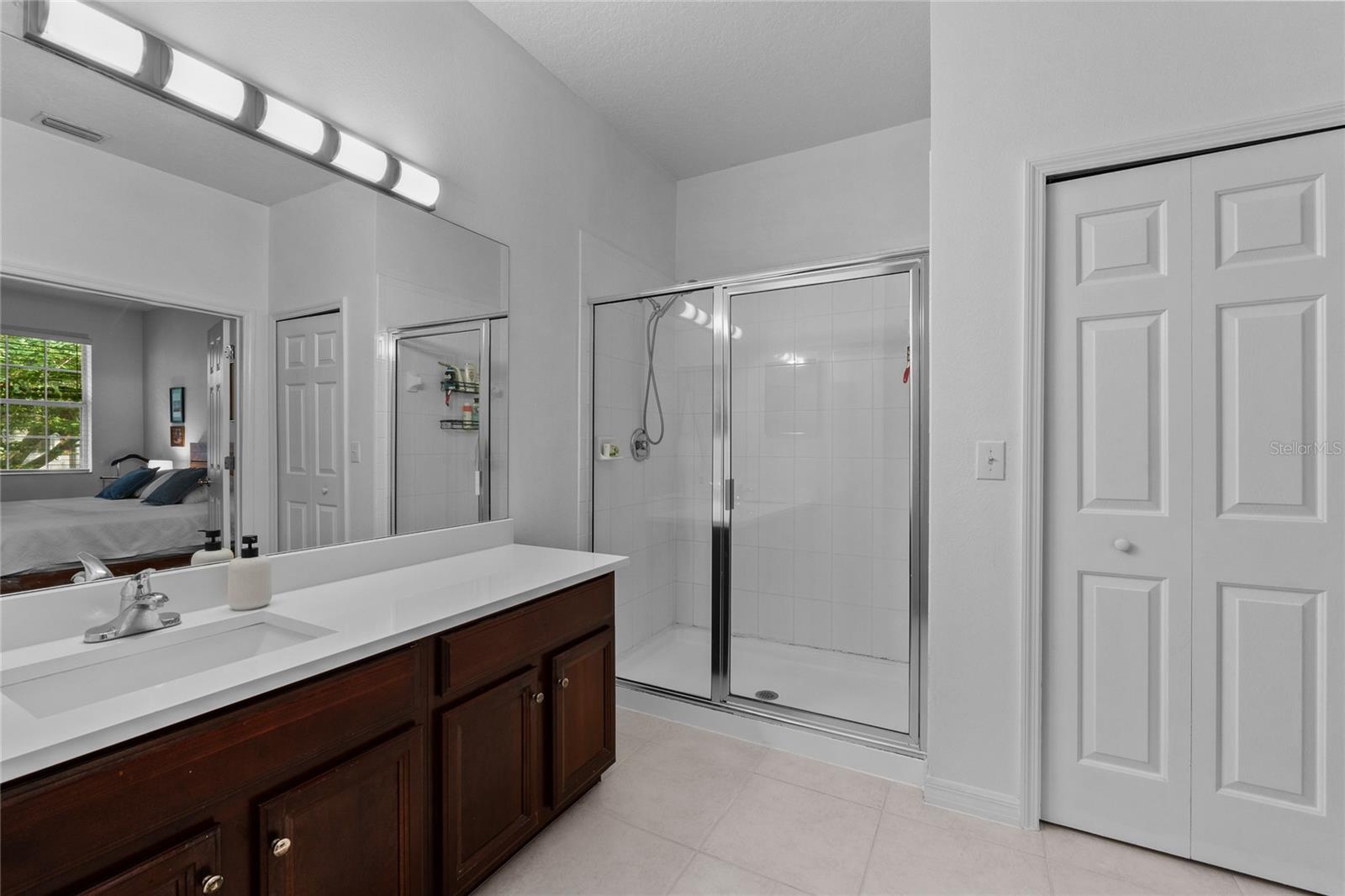 Image 25 of 34 For 9410 Georgian Park Lane 105