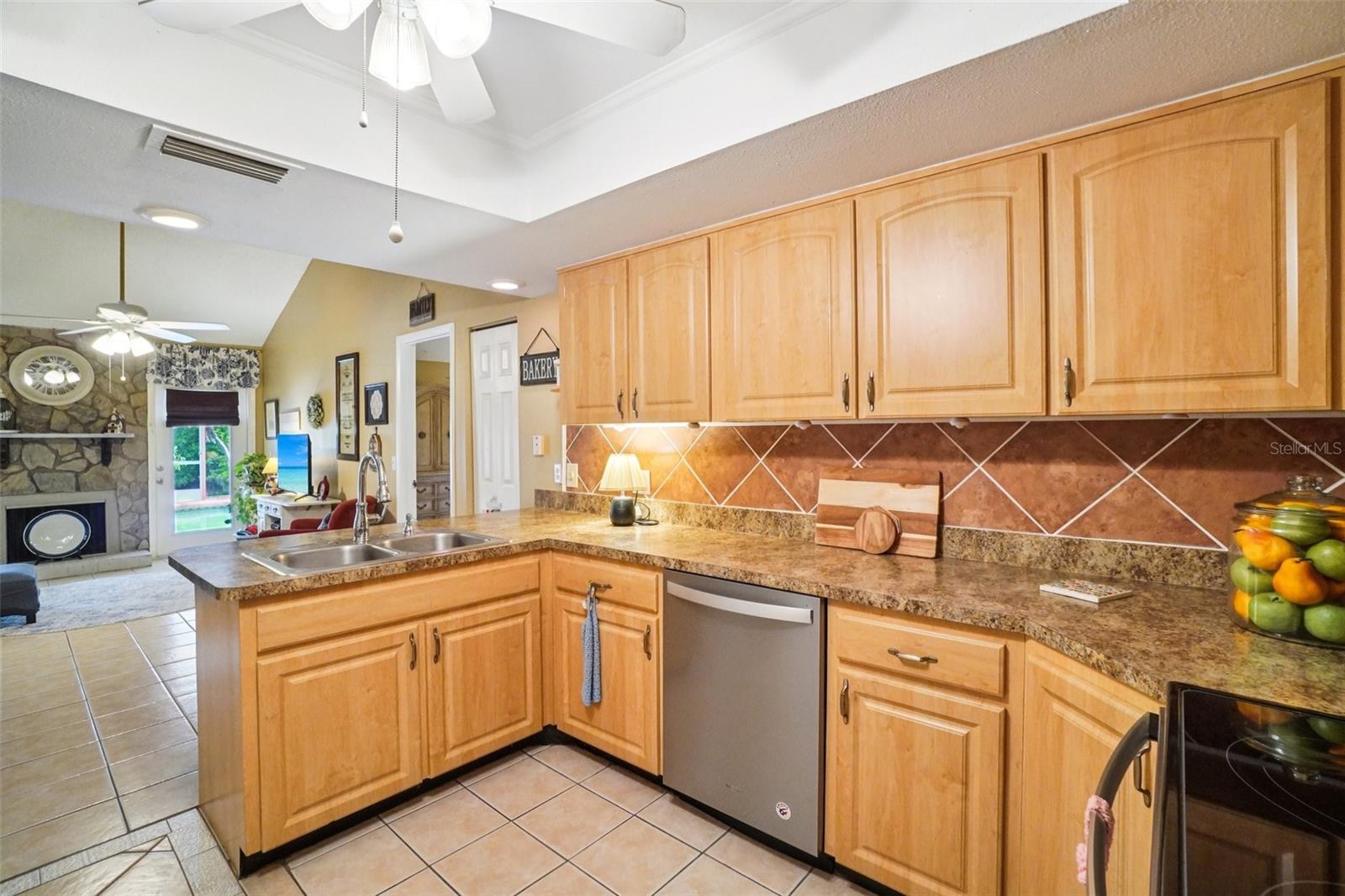 Image 14 of 36 For 17803 Sunrise Drive