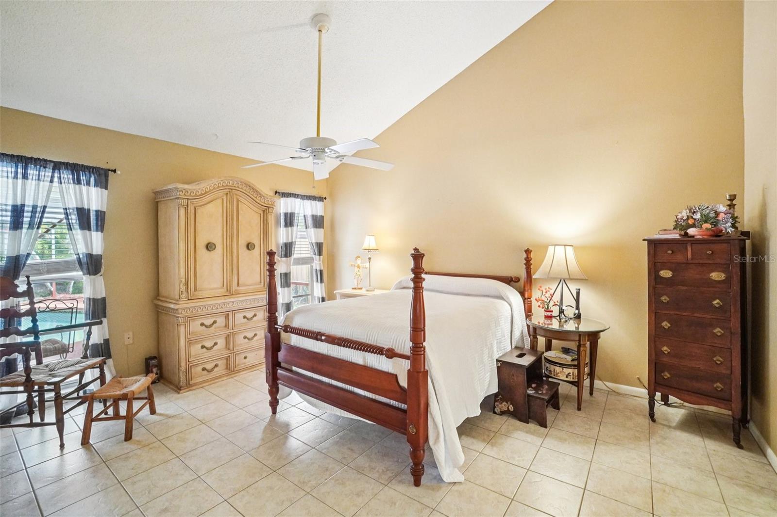 Image 20 of 36 For 17803 Sunrise Drive