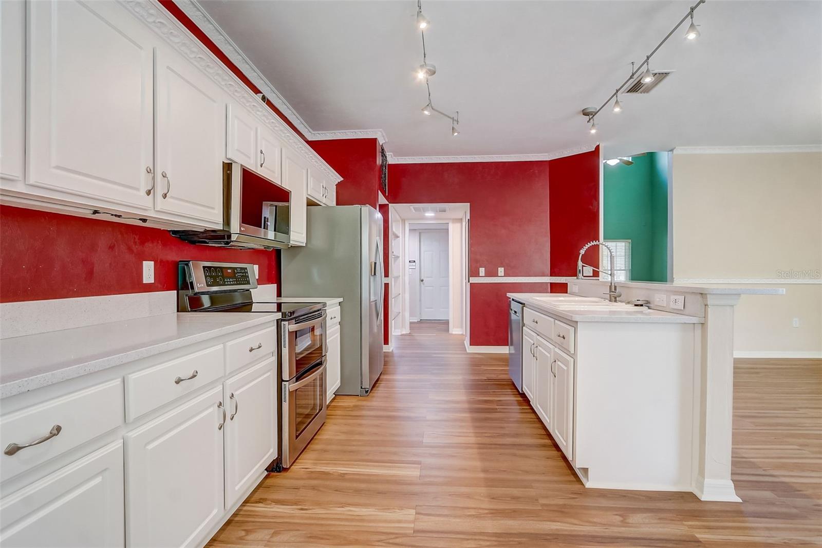 Image 11 of 49 For 4903 20th Drive