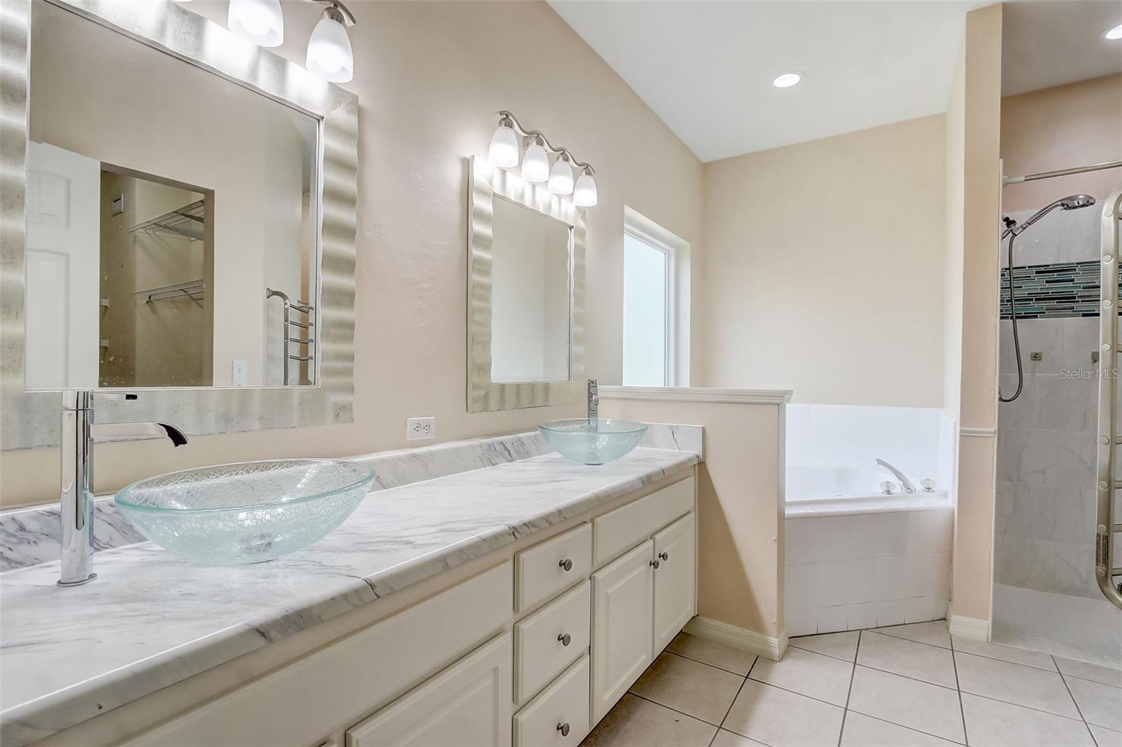 Image 5 of 49 For 4903 20th Drive