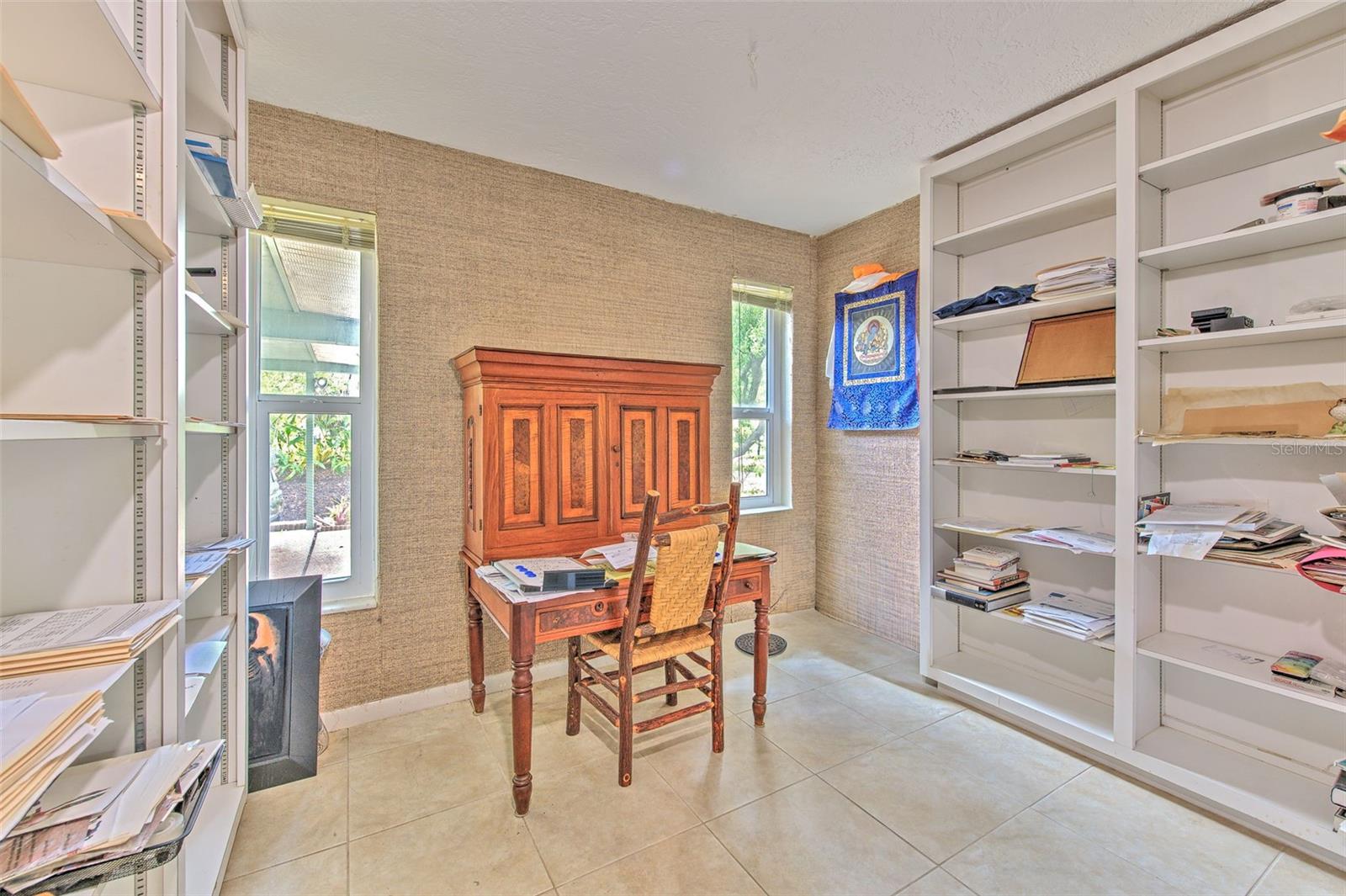 Listing photo id 43 for 7102 Mandy Lane