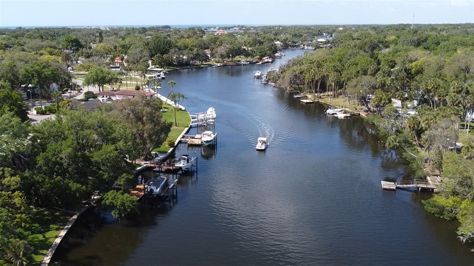 Listing photo id 68 for 7102 Mandy Lane