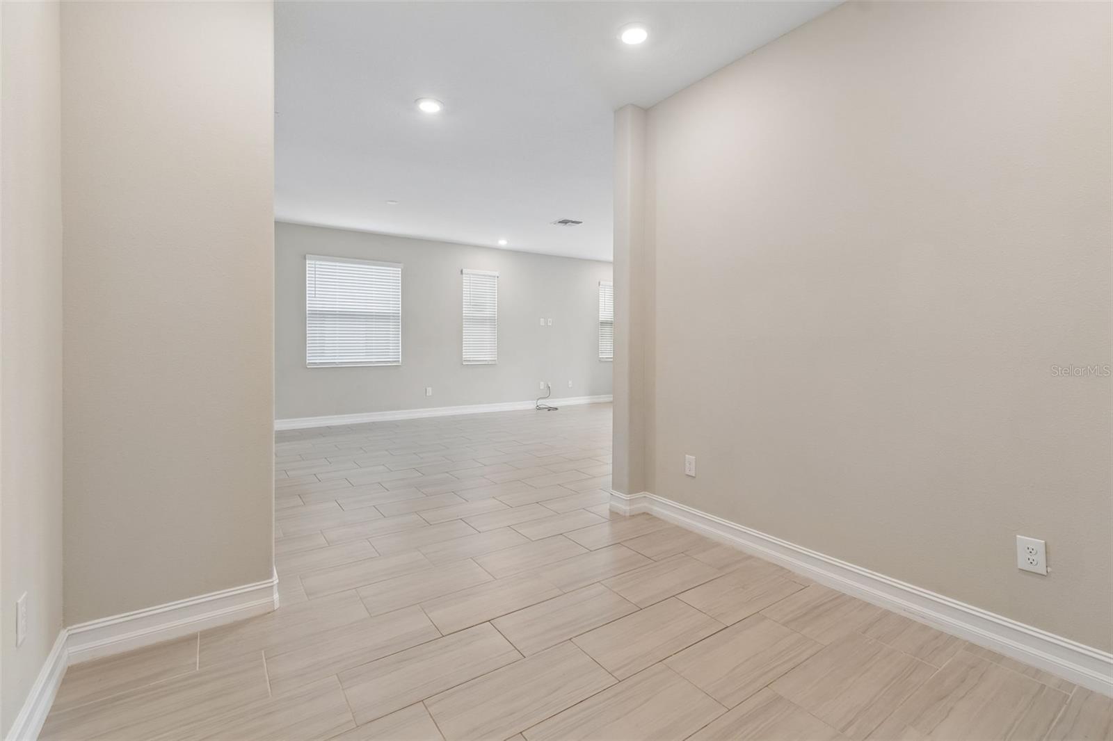 Image 15 of 100 For 4565 Ancona Way