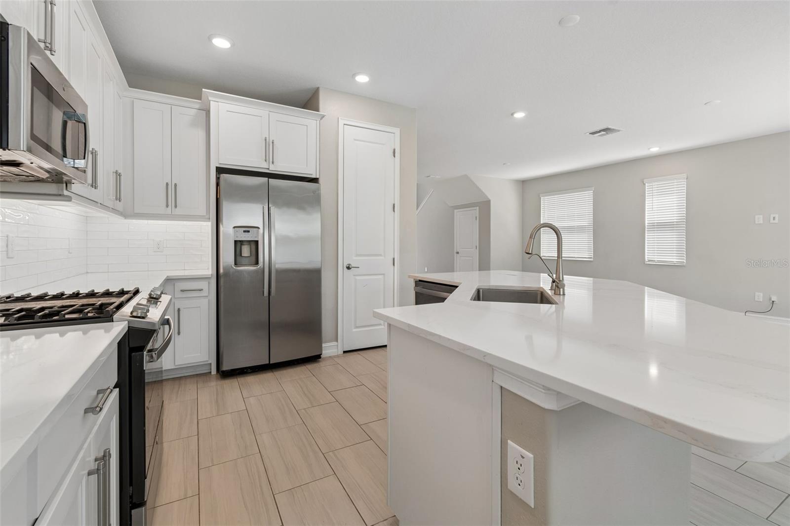 Image 25 of 100 For 4565 Ancona Way