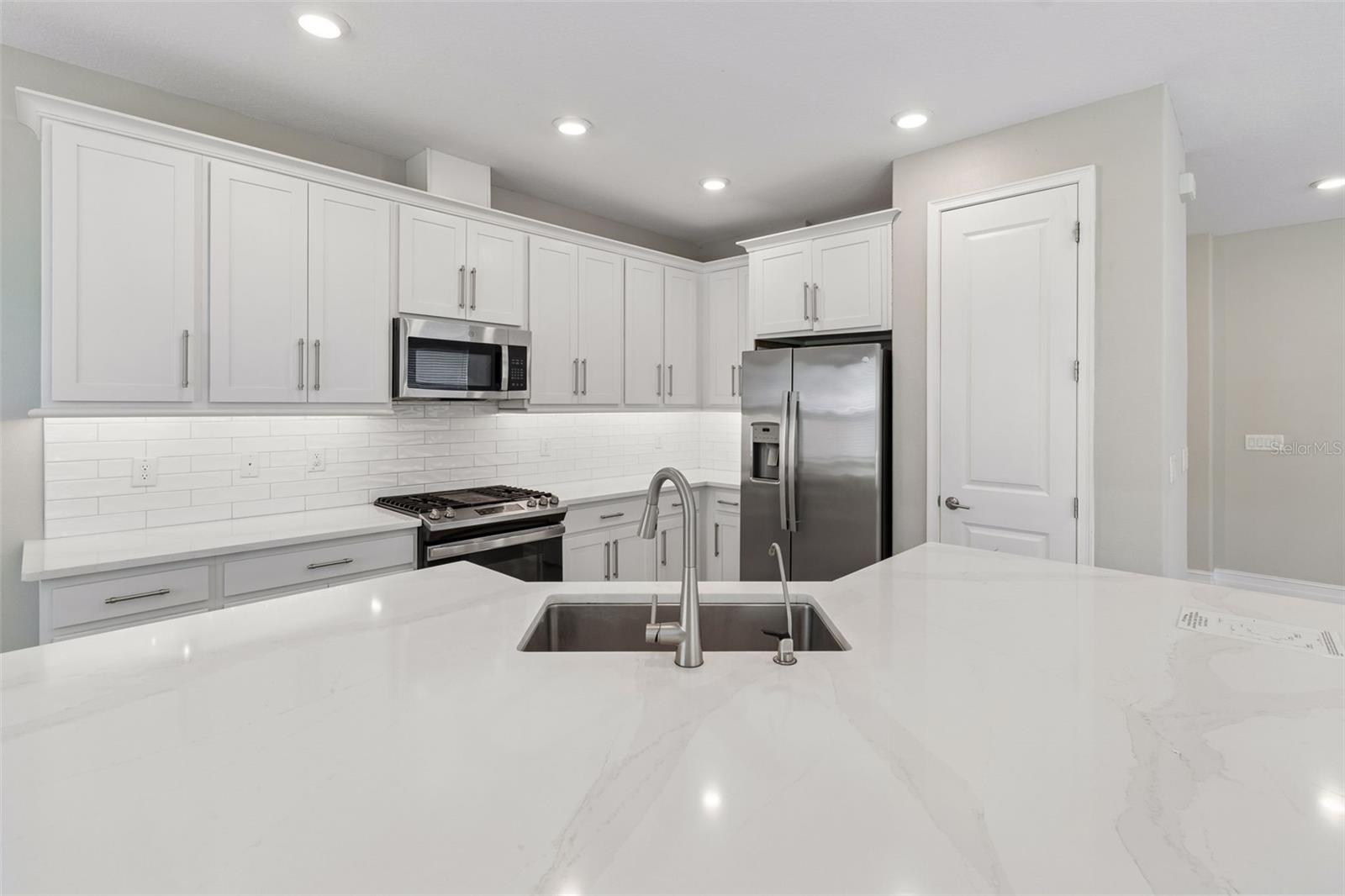 Image 26 of 100 For 4565 Ancona Way