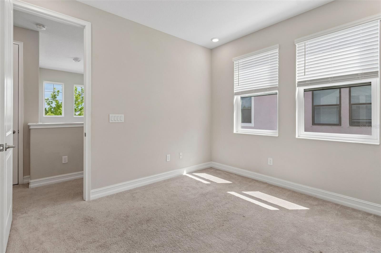 Image 34 of 100 For 4565 Ancona Way