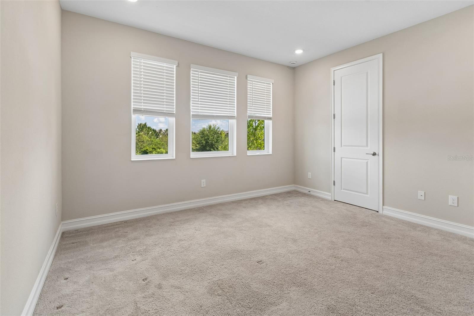 Image 36 of 100 For 4565 Ancona Way