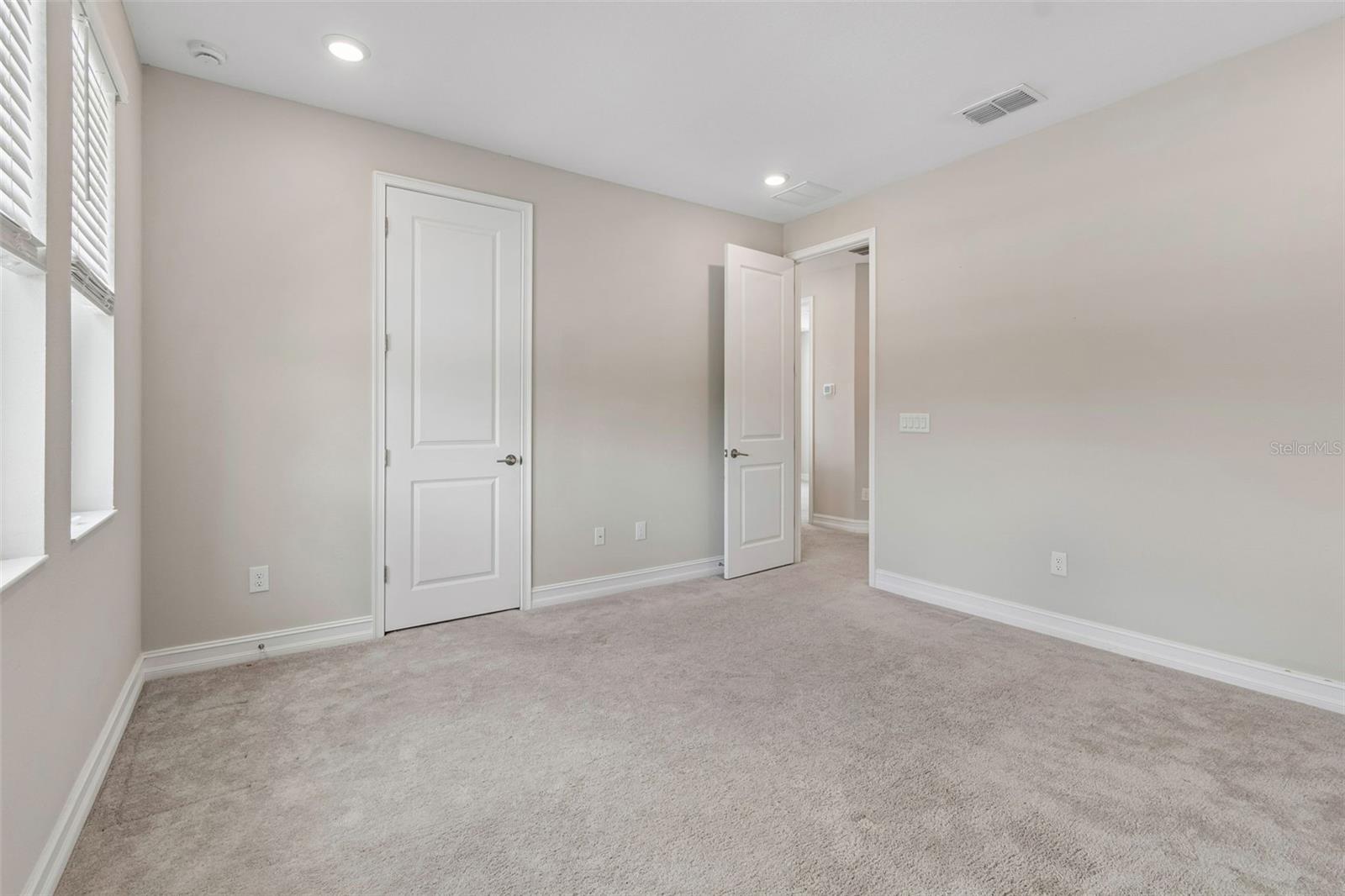 Image 37 of 100 For 4565 Ancona Way