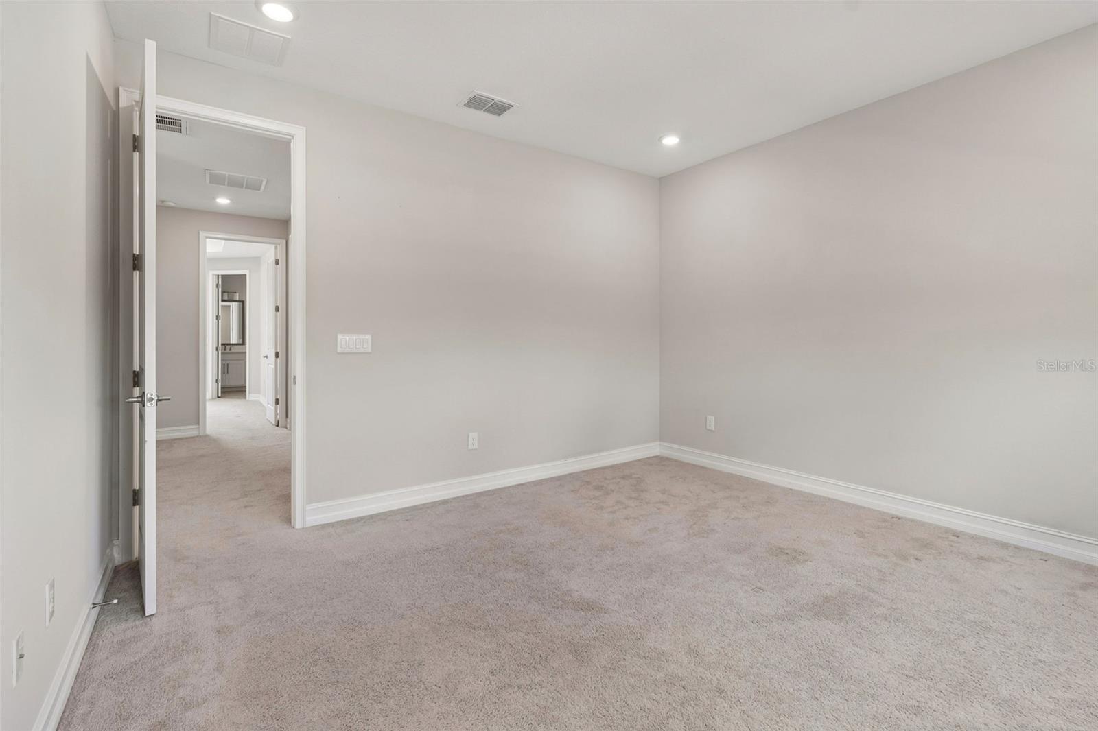 Image 38 of 100 For 4565 Ancona Way