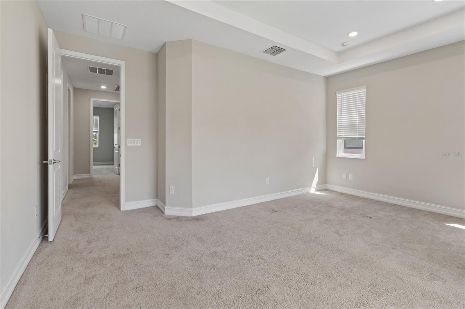 Image 44 of 100 For 4565 Ancona Way