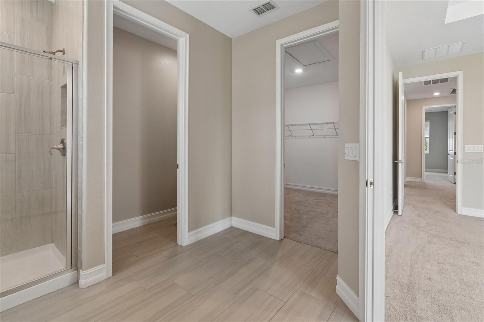 Image 46 of 100 For 4565 Ancona Way