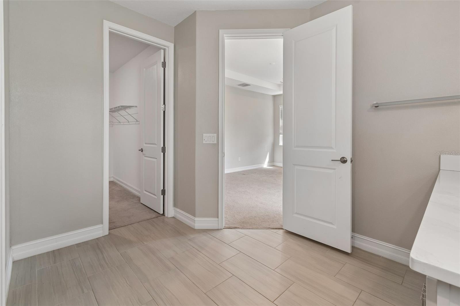 Image 47 of 100 For 4565 Ancona Way