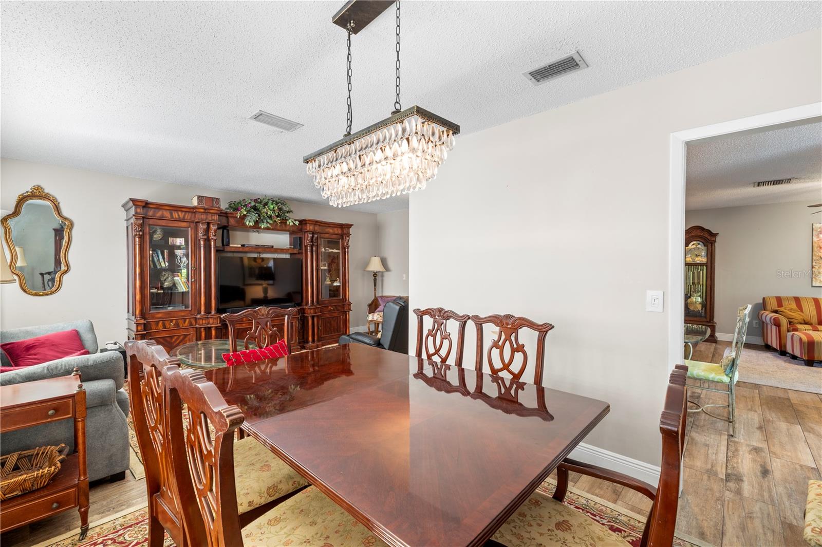 Image 19 of 68 For 7001 Twelve Oaks Boulevard