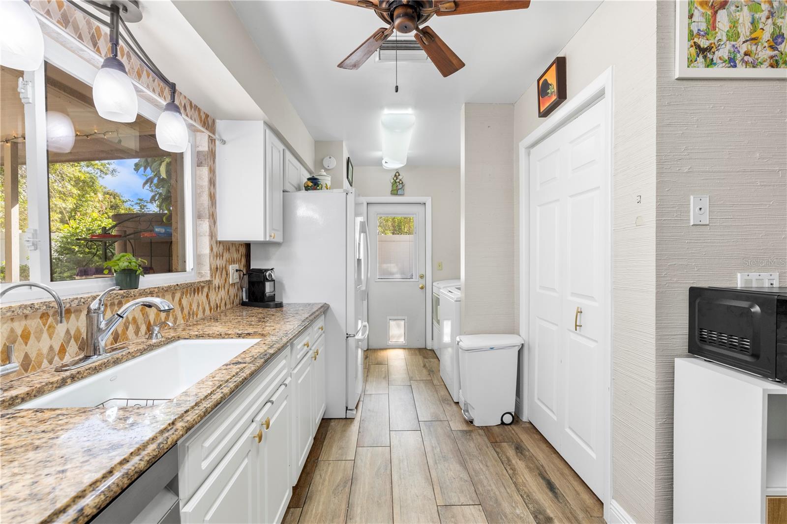 Image 20 of 68 For 7001 Twelve Oaks Boulevard