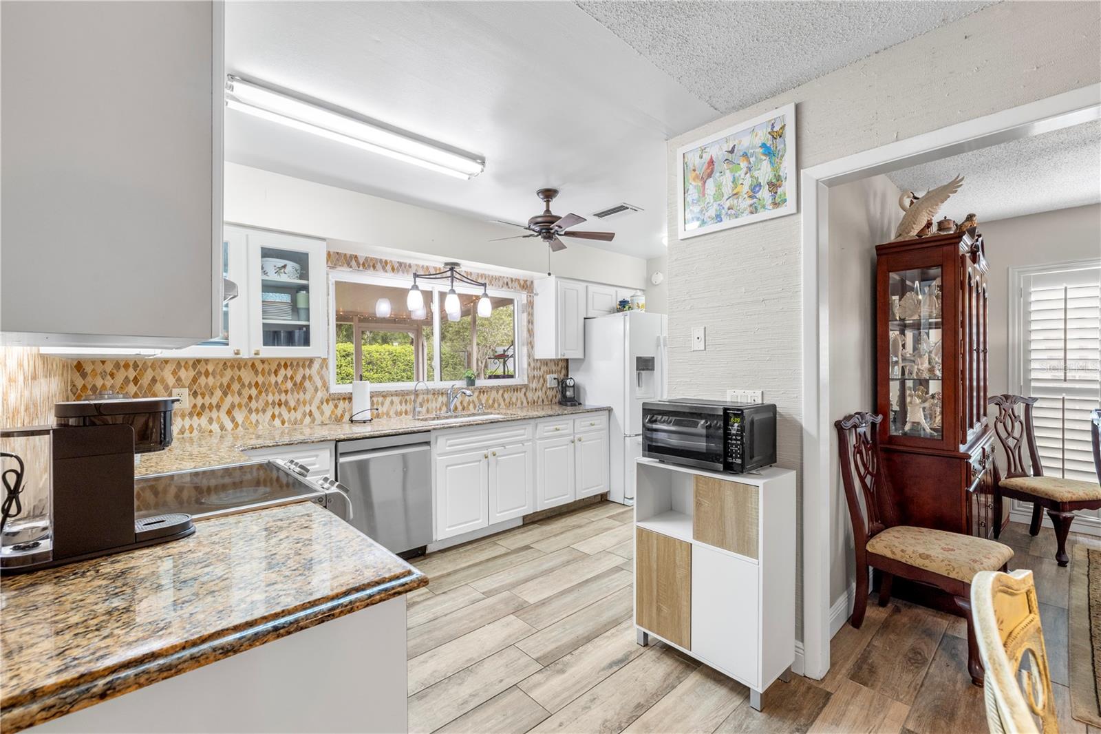 Image 22 of 68 For 7001 Twelve Oaks Boulevard