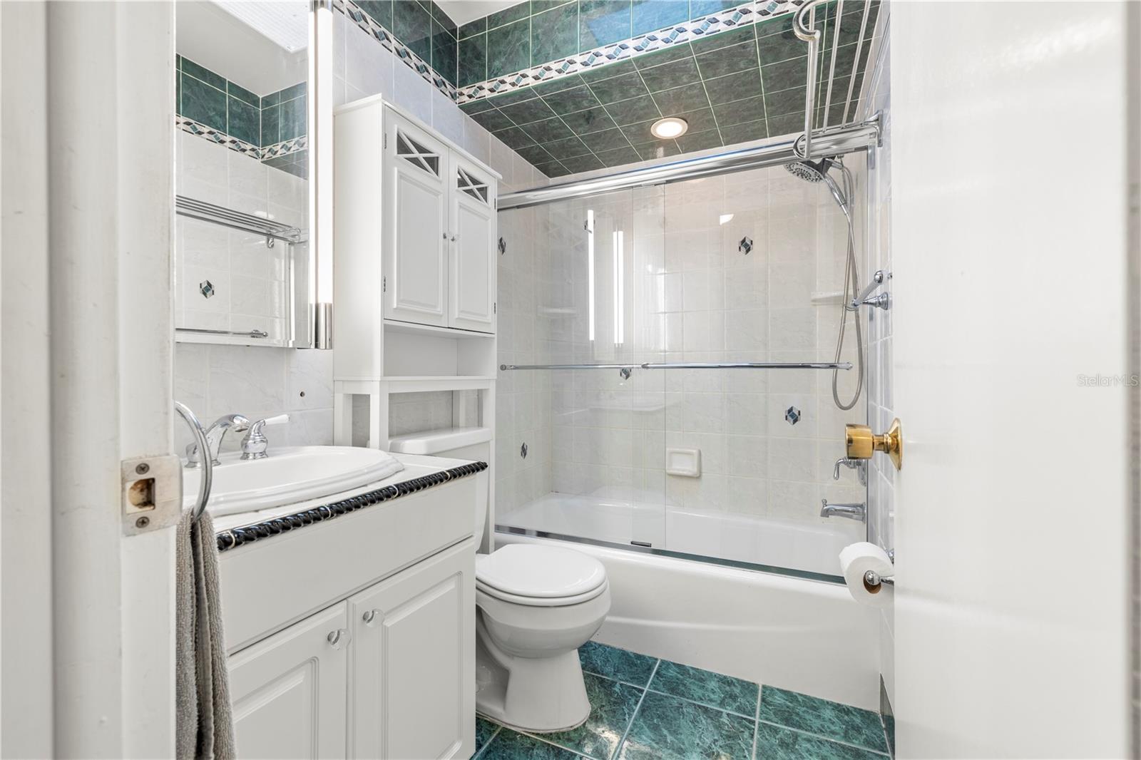 Image 37 of 68 For 7001 Twelve Oaks Boulevard