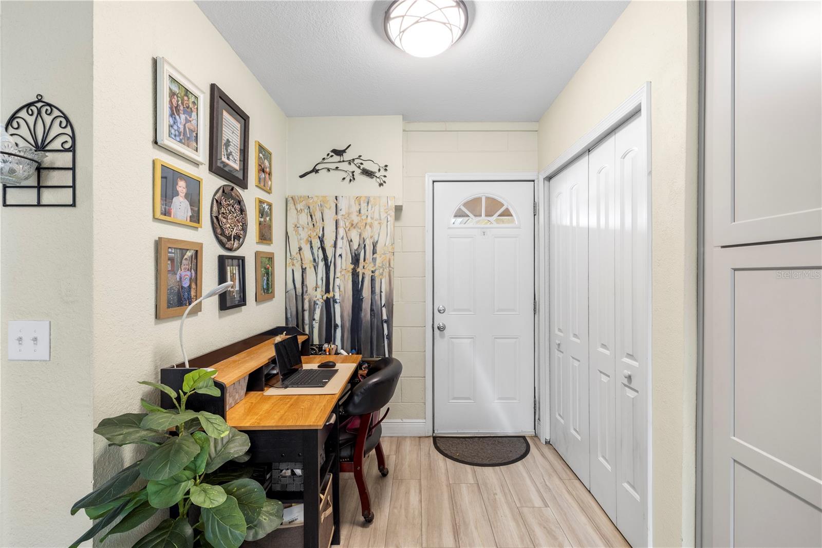 Image 9 of 68 For 7001 Twelve Oaks Boulevard