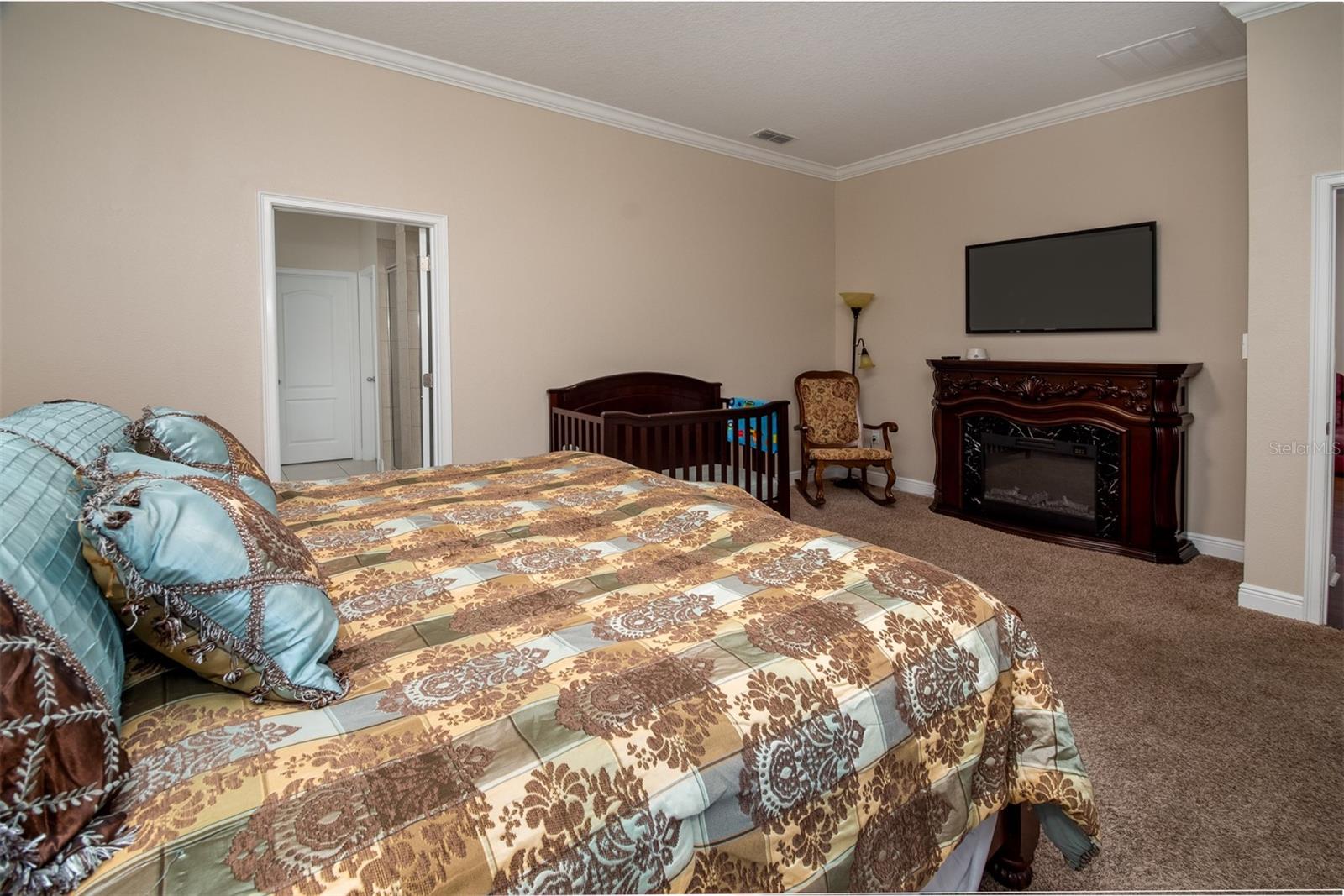 Image 17 of 46 For 11604 Quiet Forest Drive