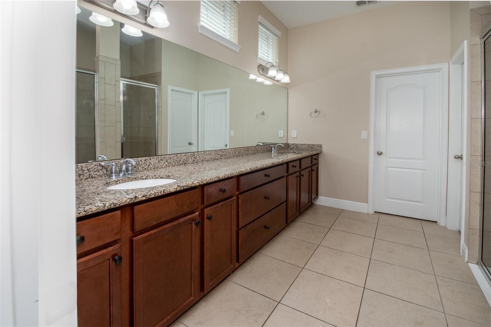 Image 19 of 46 For 11604 Quiet Forest Drive