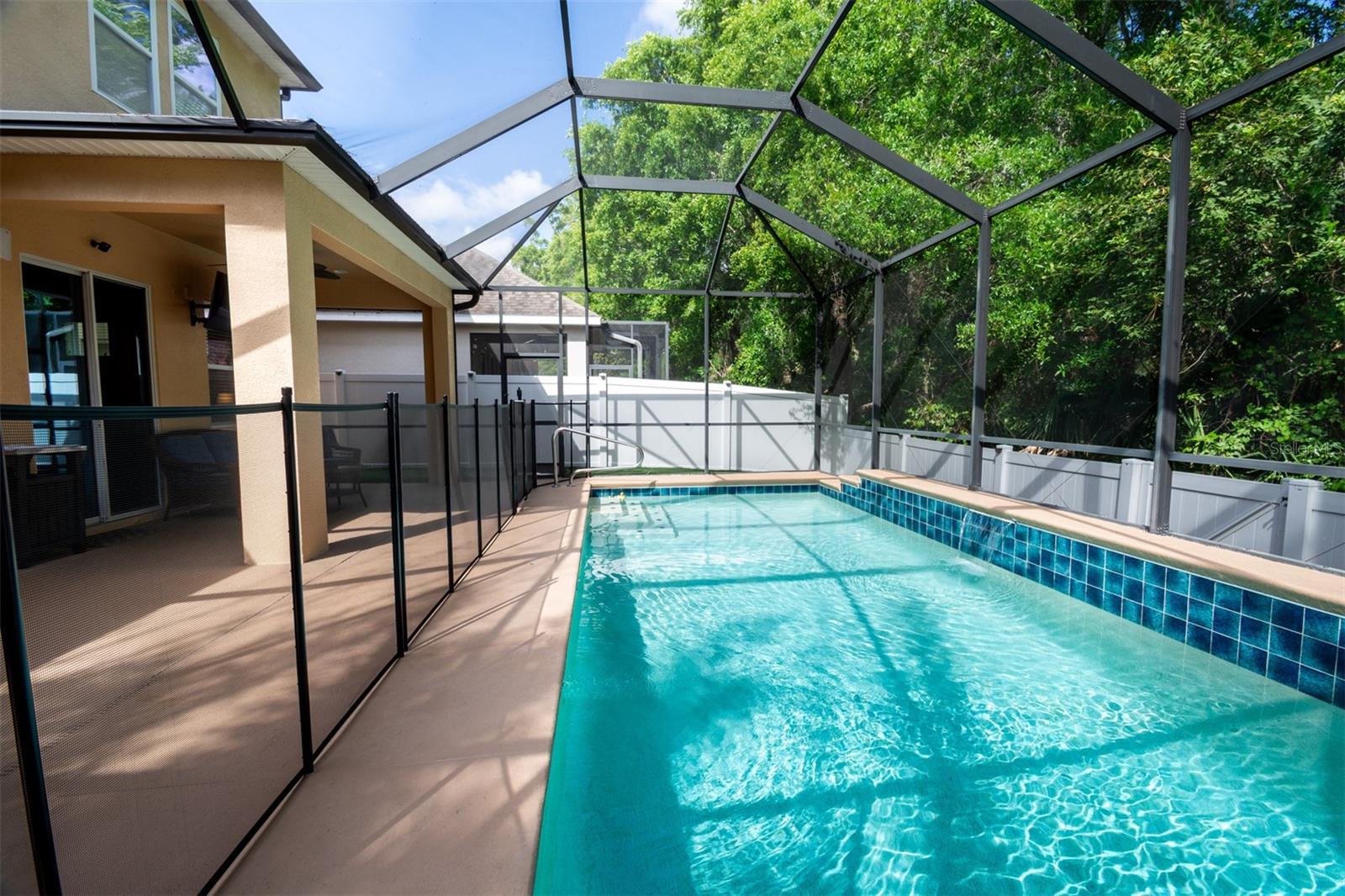 Image 37 of 46 For 11604 Quiet Forest Drive