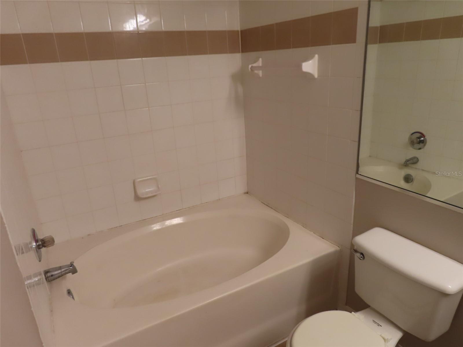 Listing photo id 9 for 5608 Pinnacle Heights Circle 109