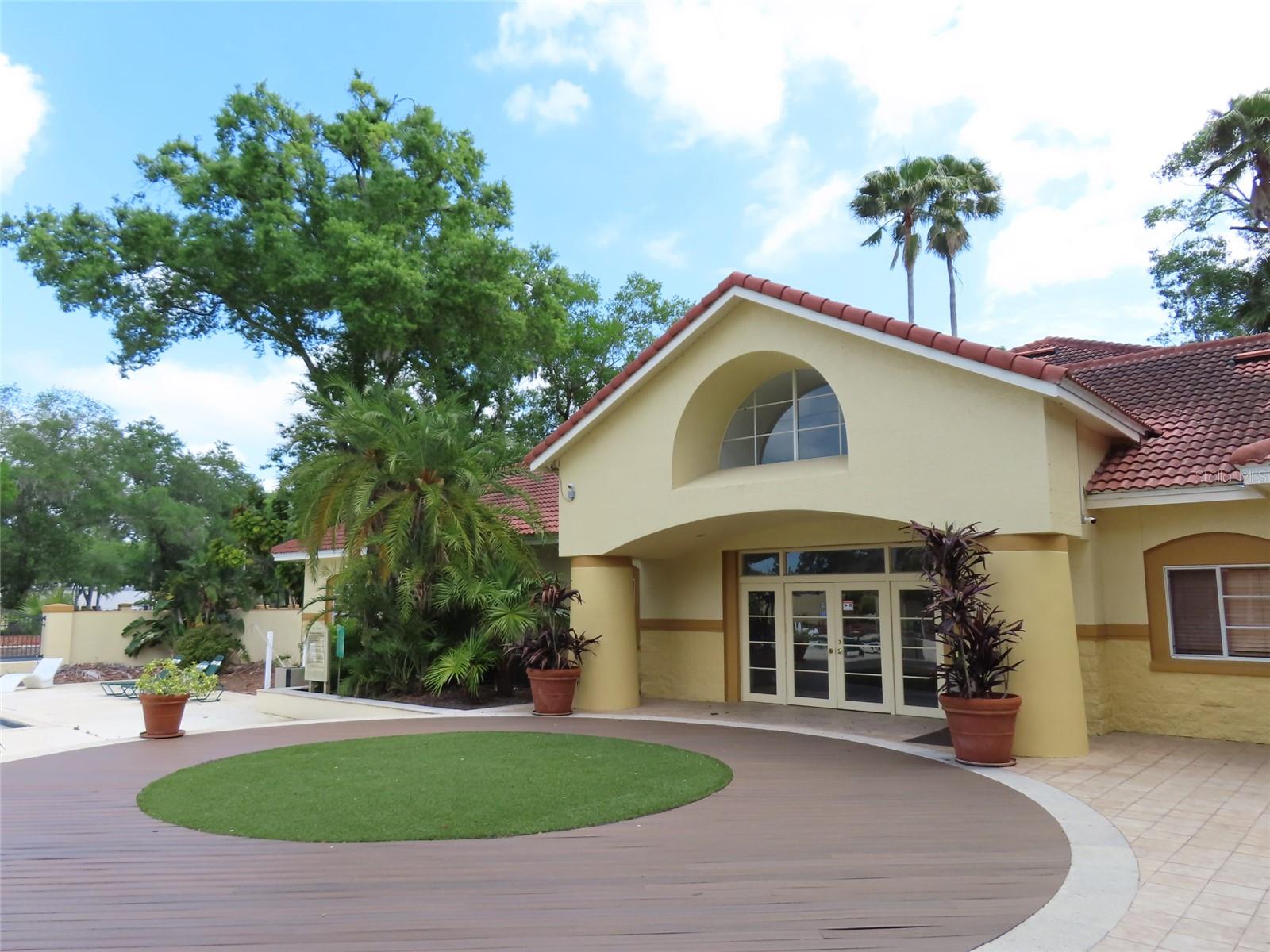 Listing photo id 13 for 5608 Pinnacle Heights Circle 109